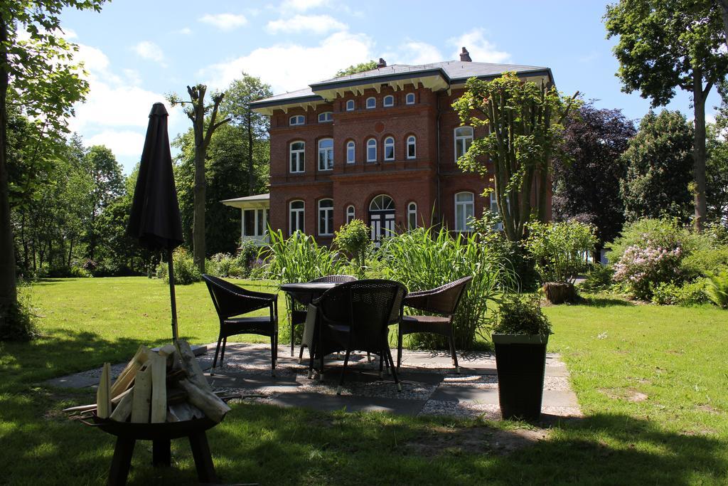 Haus Im Park Apartamento Wesselburen Exterior foto